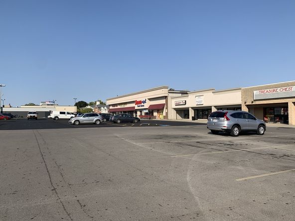 Save-A-Lot Anchored Center: 4900 West Broad Street, Columbus, OH 43228